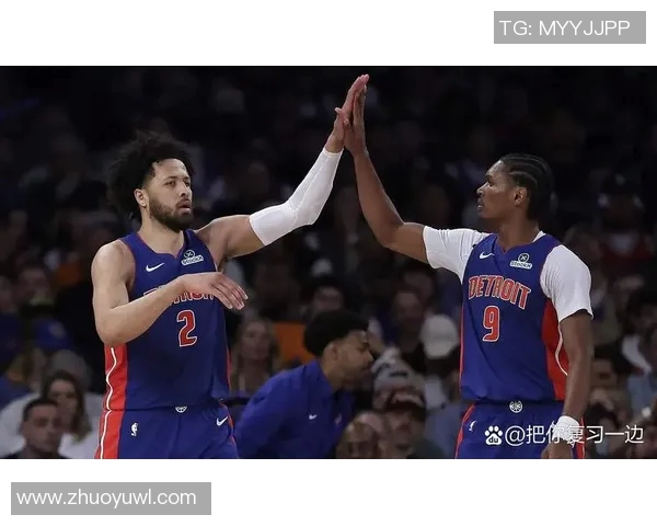 底特律活塞三人组坎宁安34分10助、杜伦30分11板、波特28分力克布鲁克林篮网